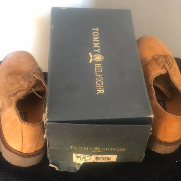 TOMMY HILFIGHER OXFORD SUEDE MEN;S SHOES. SIZE 13 - Picture 7 of 8